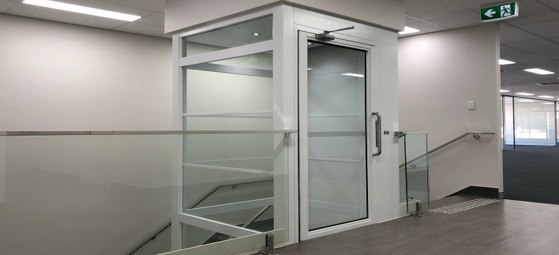SL vertical platform lift